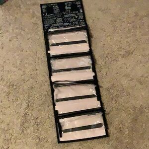 Mary Kay rollup travel bag with hanger - NEW